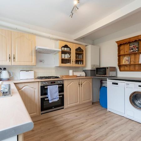 Luxury Cheltenham Home With Ev Charger - Lechampton Hills Exteriör bild